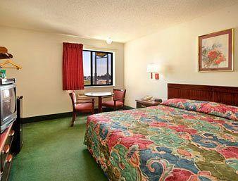 Super 8 By Wyndham Bowling Green Zimmer foto